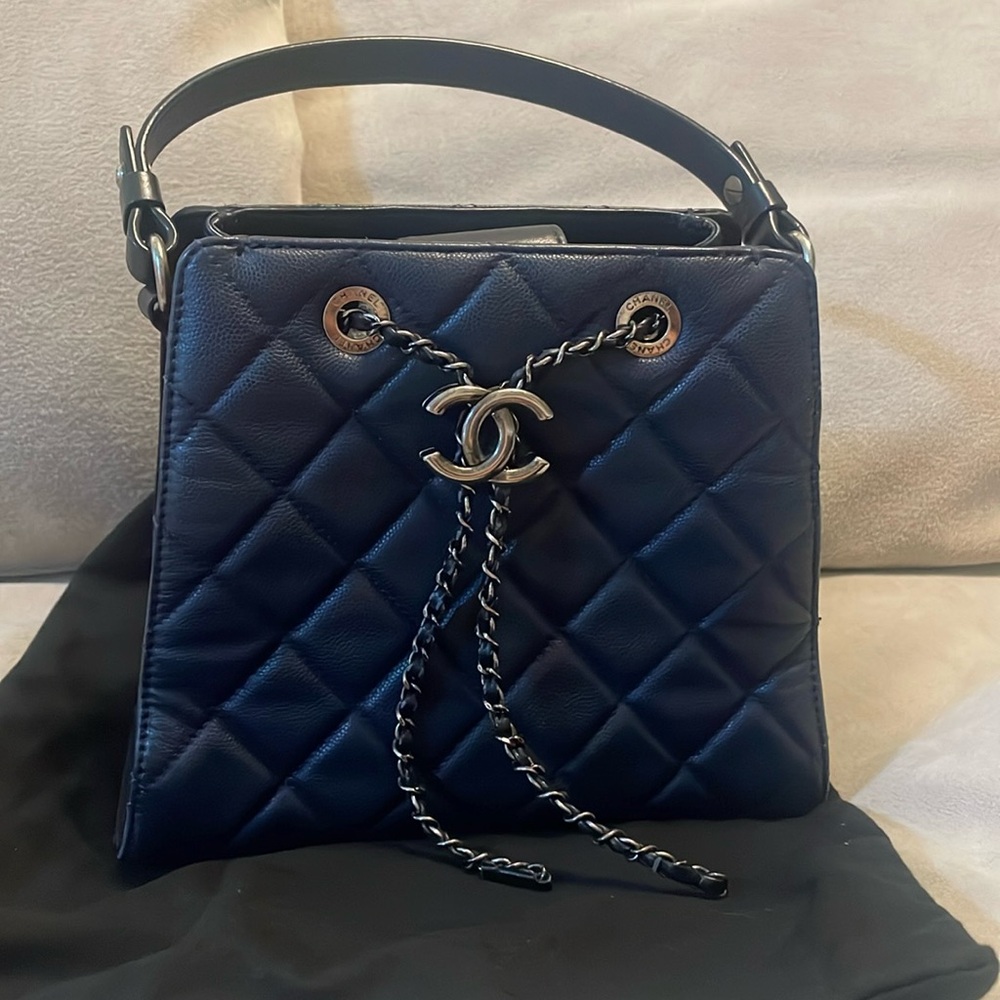 Chanel drawstring leather bucket bag black dark blue